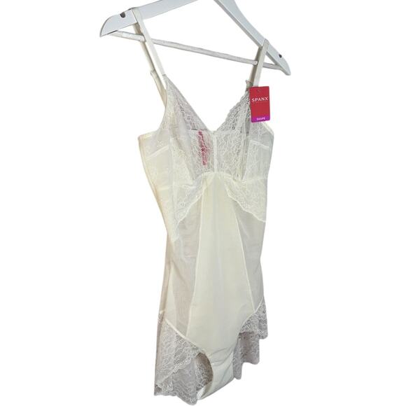 NWT SPANX Shape Clean White Bodysuit Lace Shaping Bodice Size Large - Picture 5 of 11